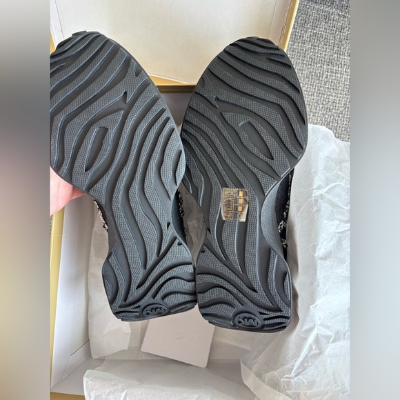 Michael Kors Ari Trainer Denim Sneakers – Size 8.5M - Picture 8 of 16